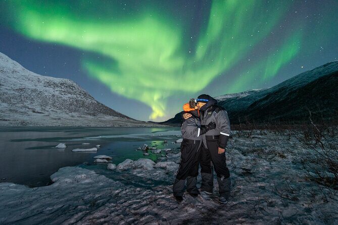 Aurora Hunt with the campfire and professional photographer - Meeting point and drop-off: keep it simple, get there early