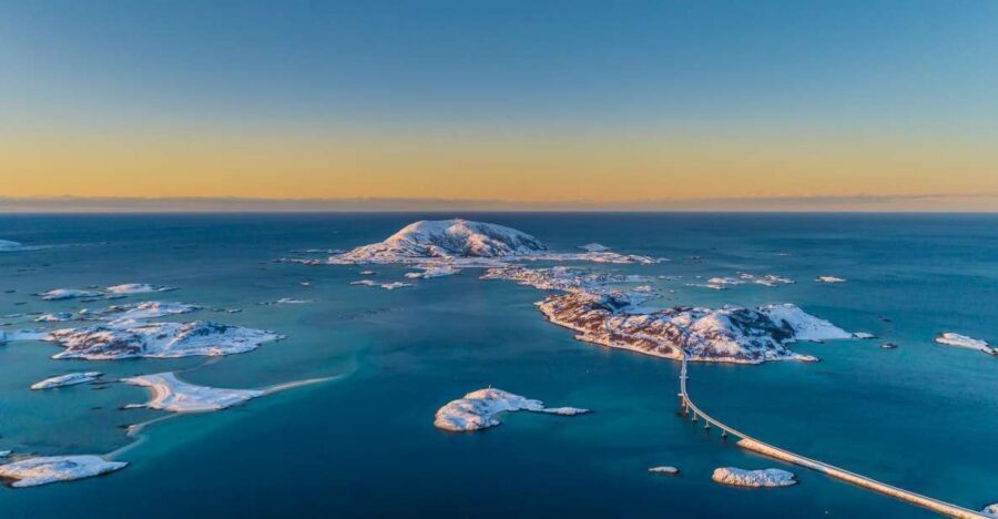 From Tromsø: Arctic Wildlife & Fjord Sightseeing Tour by Car - The Black Mercedes Ride: Why the Vehicle Matters in Winter