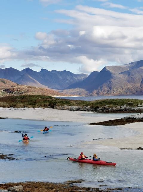 From Tromsø: Sea Kayaking Tour at Sommarøy with Transfer - After kayaking: one hour to explore the fishing village