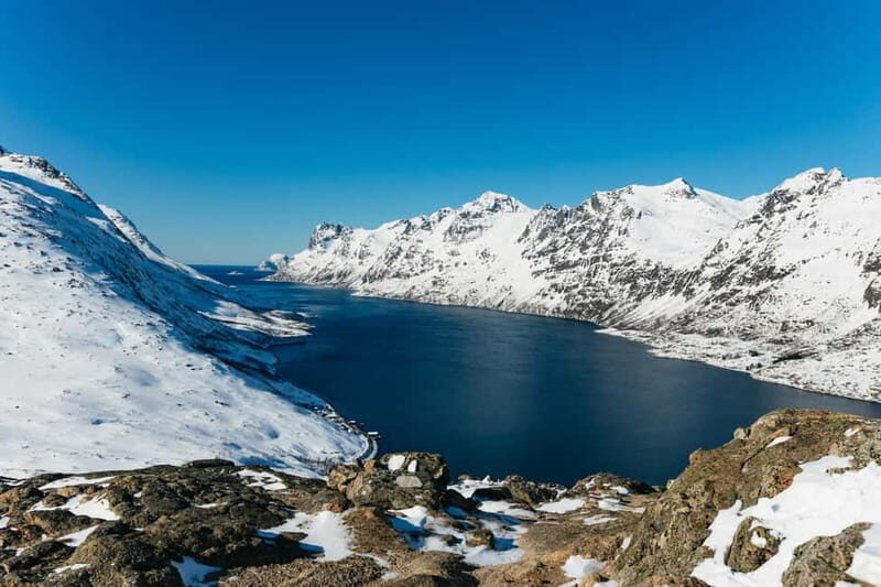 From Tromsø: Snowshoeing Hike with Picnic Lunch and Photos - Snowshoe climb to a summit picnic on Kvaløya