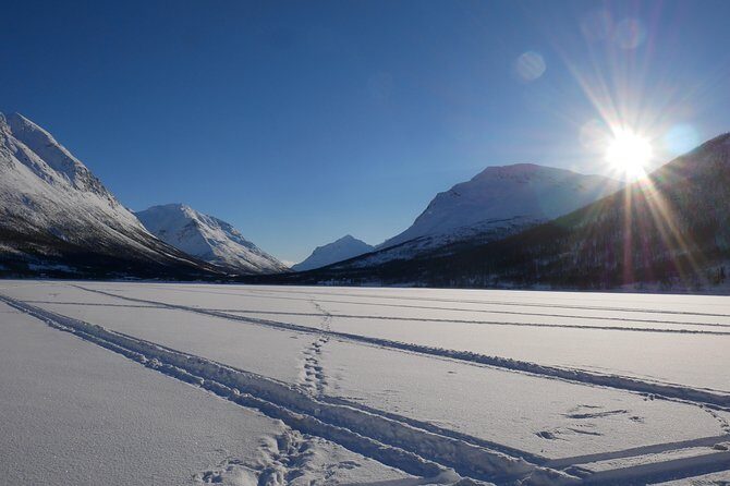 Ice Fishing On The Fjord - Stop by Stop: How the Day Flows in Plain English