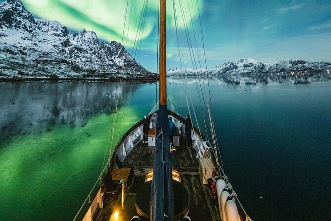 Luxury Northern Lights Yacht Cruise with Hot Tub from Tromsø - Aurora searching with Captain Kenneth and Sachi: what to expect when the sky cooperates
