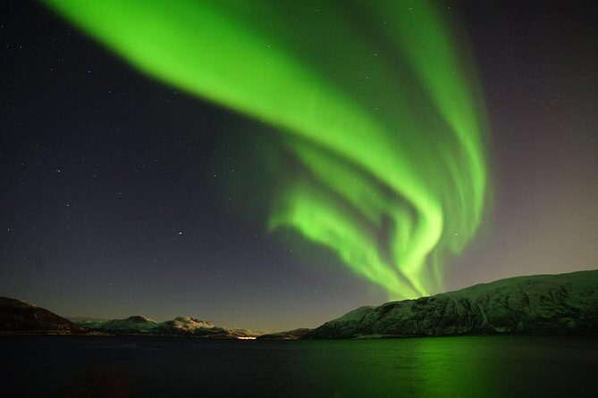 Northern lights - TeslaX Ecofriendly Car - A silent Tesla Model X ride in Tromsø winter night