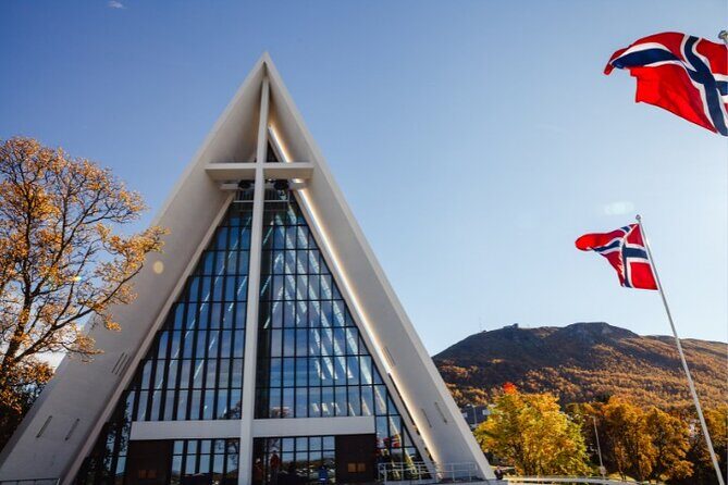 Private Airport and City Transfer in Tromso - How the Tromsø Airport-to-City Transfer Actually Plays Out