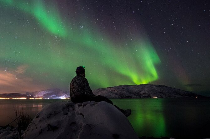 Private & Exclusive Northern Lights Tour with Professional guide - Coastal viewing by a sea that stays warmer