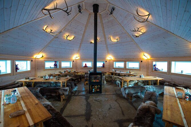 Reindeer feeding & Saami Culture - What to Wear and Bring So the Day Feels Easy