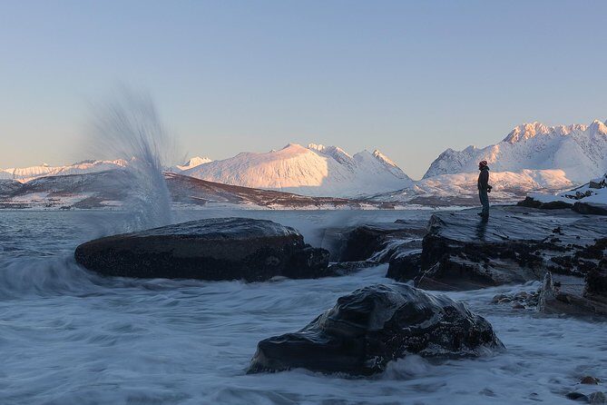 Small-Group Norwegian Fjords Tour from Tromso with Photos - The warm break: snacks, hot drinks, and that pit-fire feeling