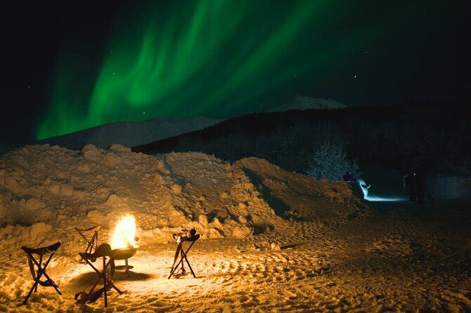 Small Northern Lights Tour Max 8 Guests Pickup and Photography - The northern lights strategy: flexible spots based on forecast and experience