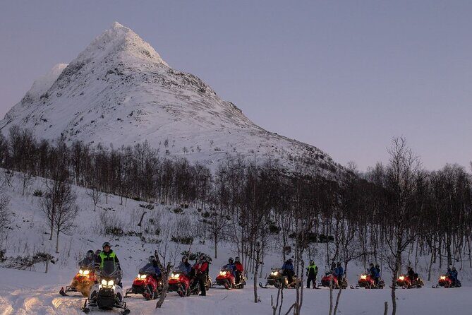 Snowmobile Evening Adventure outside Tromsø - What you wear and what the tour provides (so you don’t overpack)