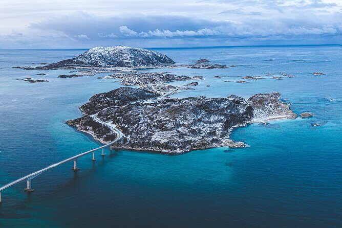 Tour of the authentic fjords of Kvaløya - Sommarøy village visit: the picnic-and-white-sand moment