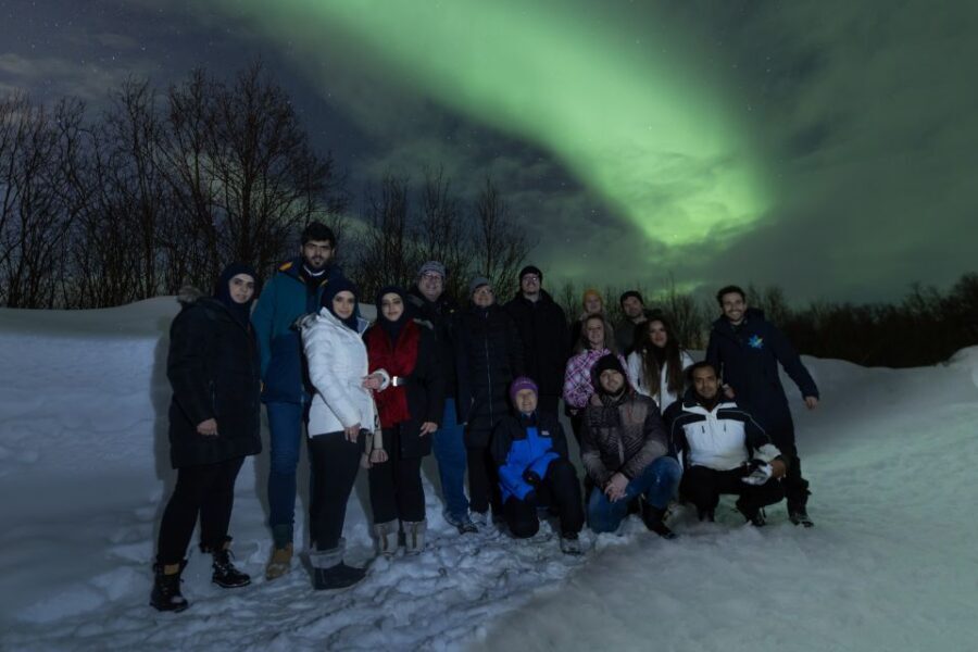 Tromsø: Aurora Borealis, Campfire, Hot Meal, Arctic Tour - Northern lights photography: tripod help, guide portraits, and what you’ll actually get