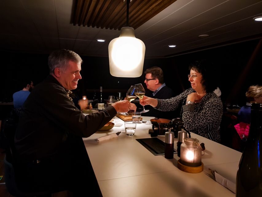 Tromsø: Aurora Dinner Cruise by Hybrid-Electric Catamaran - Practical tips: staying warm, safe, and ready for deck time