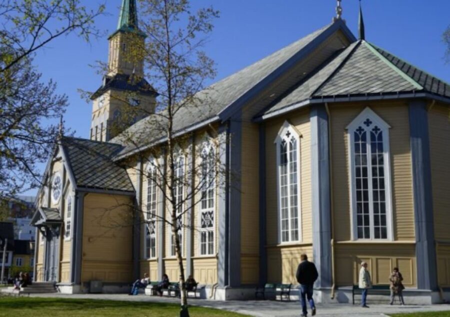 Tromso: City Highlights Guided Walking Tour - Quick takeaways