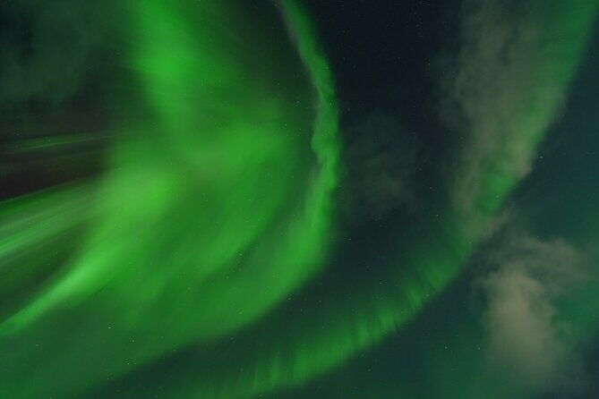 Tromsø: English/Spanish Aurora Pathfinder Tour with Photos - Meet the guide: Roberto and why the effort shows