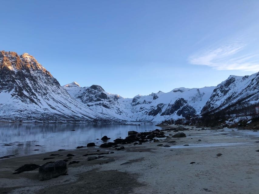 Tromsø: Fjords & Beaches Tour with campfire and Arctic food - Small-group guides in the cold: what you’ll actually feel