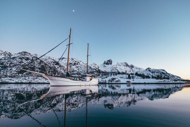 Tromso Luxury Sailing Yacht Polar Fjord Cruise with Lunch - Captain Kenneth and Sachi: a crew that explains what you are seeing