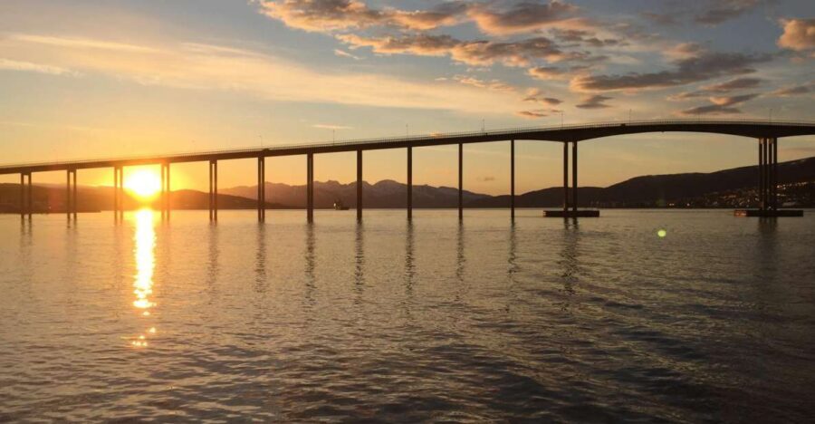 Tromsø: Midnight Sun Cruise in a Luxury Catamaran - When fishing happens (and why it’s a smart backup plan)