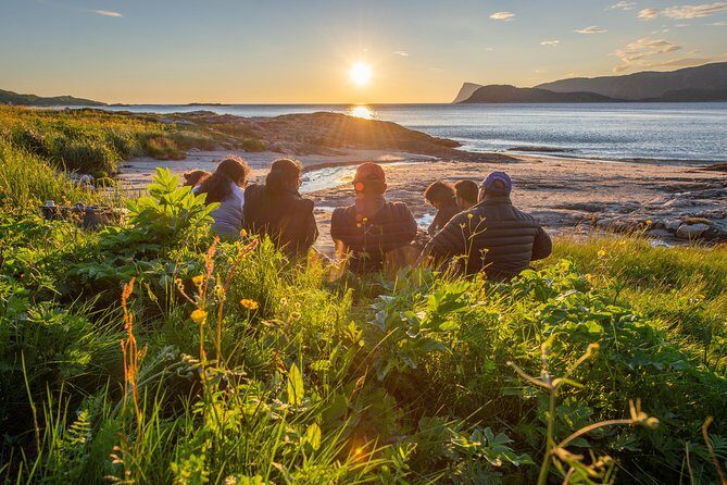 Tromsø: Midnight Sun with Campfire with Wandering Owl - Meeting at Scandic Ishavshotel and what “tour pickup” really means