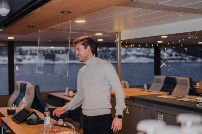 Tromsø, Northern Lights and Wilderness Evening Catamaran Cruise - Northern Lights guarantee: what it covers, and what it can’t