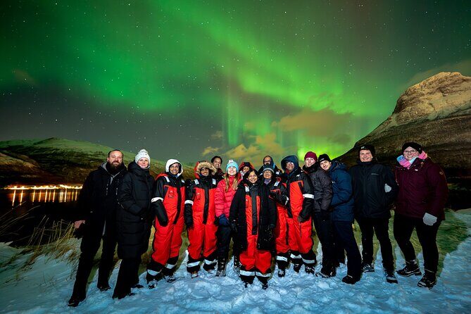 Tromsø: Northern Lights by Minibus - Free Photos and Warm Dinner - The photo factor: free photos, portraits, and how to help your camera