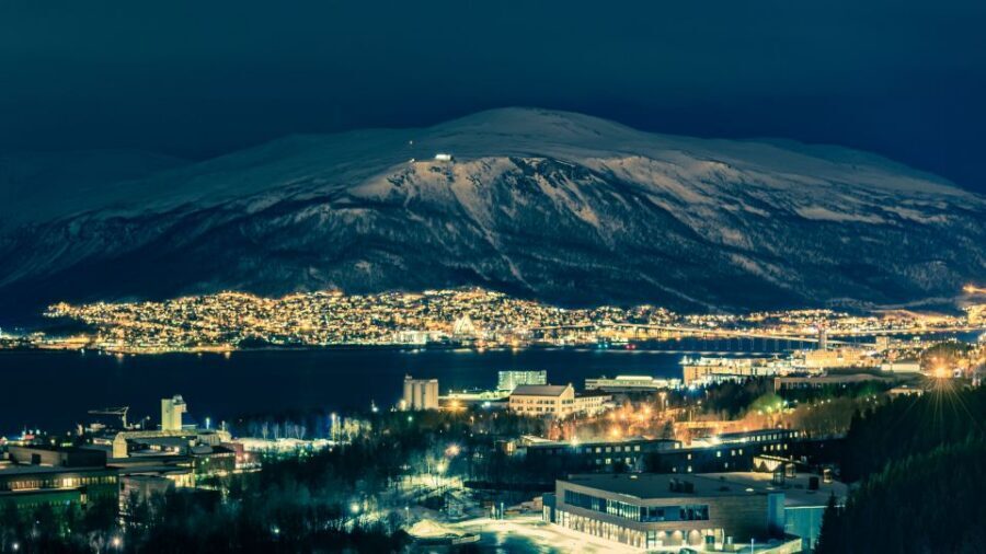 Tromso: Northern Lights Cable Car Excursion - Tromsdalstinden peak: why the mountains matter even when you’re staring up