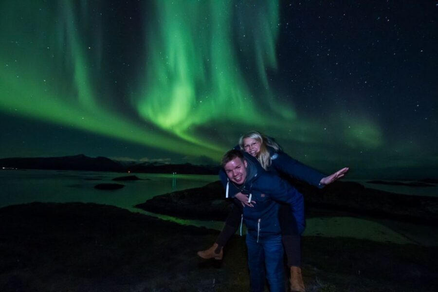 Tromsø: Northern Lights Chase with Free Photos - The Van Ride, Thermal Suit, and Small-Group Comfort