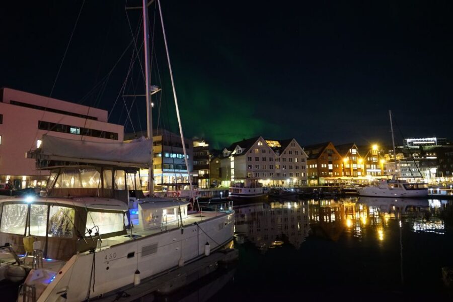 Tromsø: Northern Lights Luxury Catamaran Cruise - The 3-hour rhythm: what actually happens on the water
