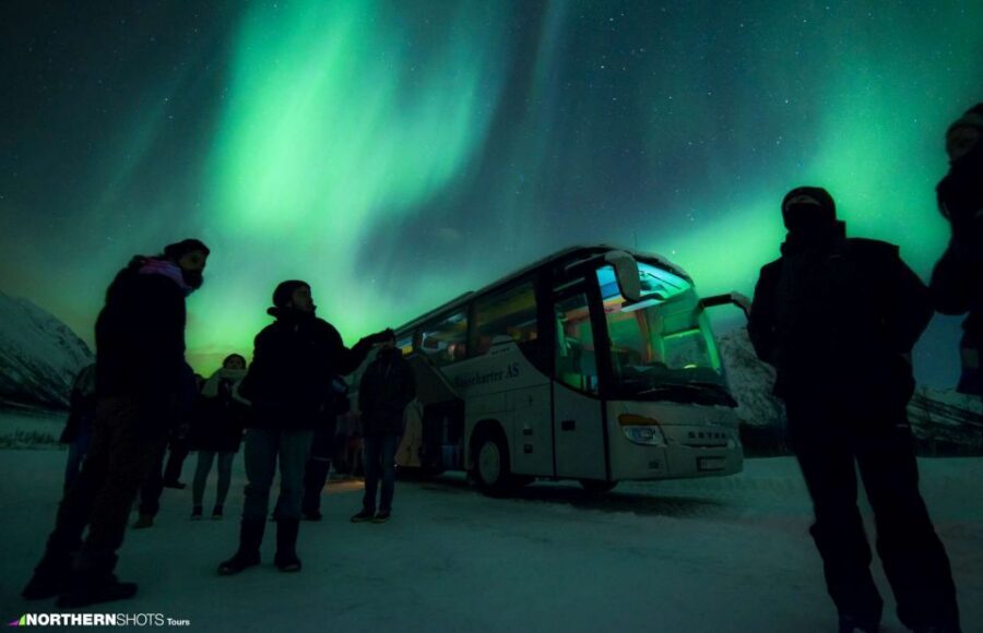 Tromso: Northern Lights Photography Tour by Bus (or miniBus) - Meeting at Northern Shots Tours and what the first 30 minutes actually look like