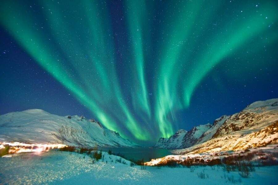 Tromso: Northern Lights Photography Tour by Bus (or miniBus) - Aurora spotting stops: how they chase clear skies without making it feel chaotic