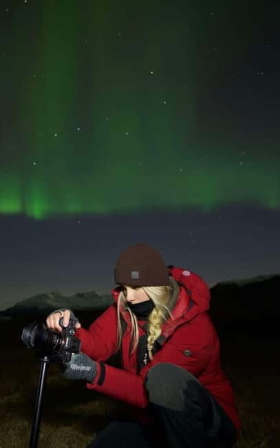 Tromsø: Northern Lights Safari - Campfire warmth: hot drinks and a proper waiting plan