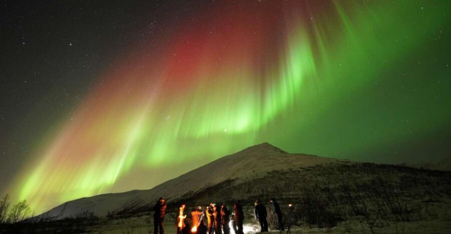 Tromsø: Northern Lights Tour with Free Professional Portrait - The Van Ride Strategy: Why You Leave the City Lights Early