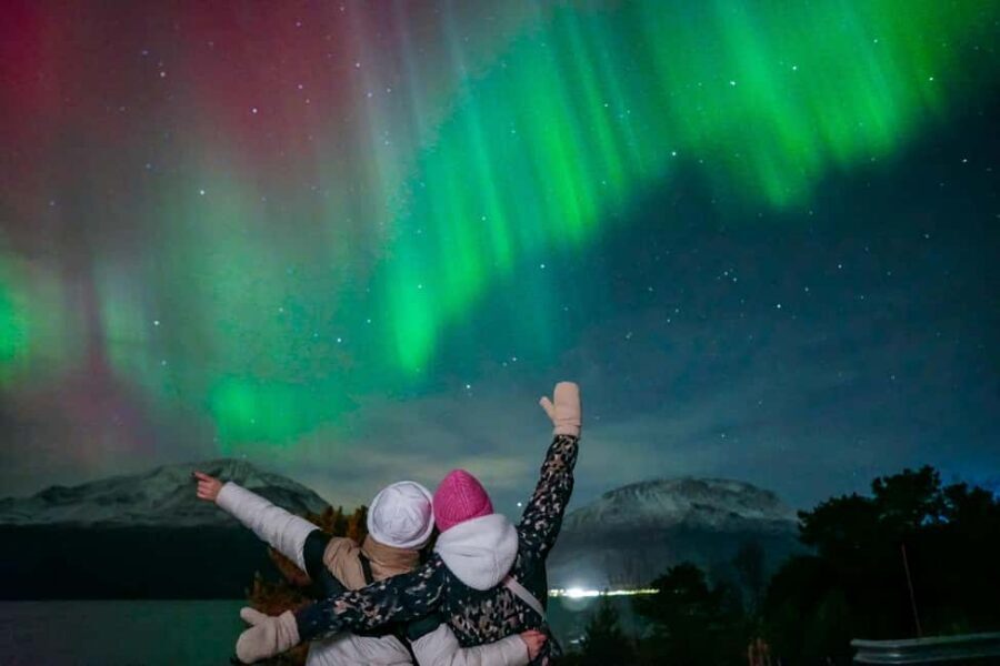 Tromsø: Northern Lights Tour with Guaranteed Sightings - Who this tour is best for (and who might want something else)