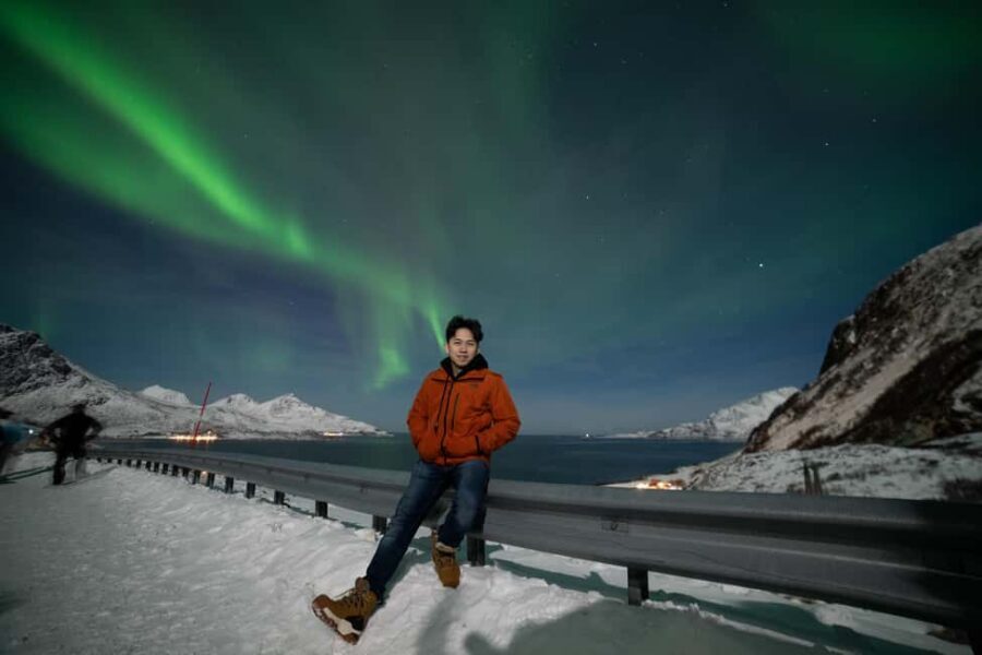 Tromsø: Northern Lights tour with local experts - If the sky is cloudy: how guides respond without panicking