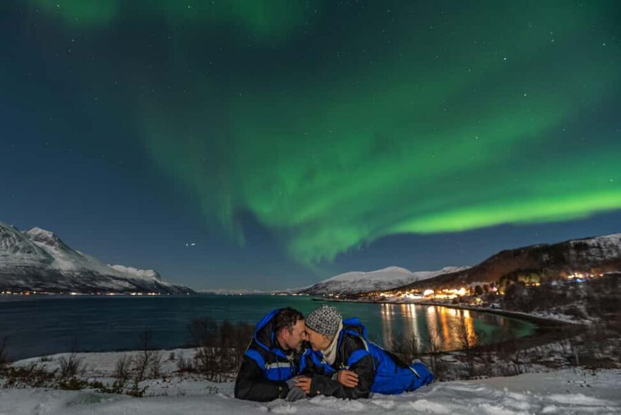 Tromsø: Northern Lights Tour with Professional Photographer - Should You Book Arctic Wild Tours for Tromsø Northern Lights?