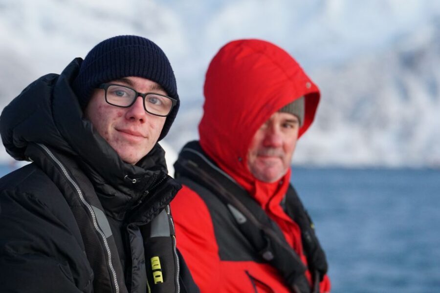 Tromso: Sightseeing Cruise by Catamaran with Snacks & Drinks - 360-degree views: the real reason catamaran matters
