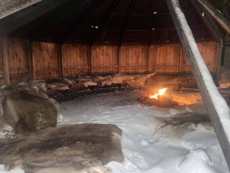 Tromsø: Snow Sledding, Mini Skiing, Lasso and Reindeer Hides - Reindeer Hides, Norwegian Snacks, and Hot Drinks: The Cozy Core
