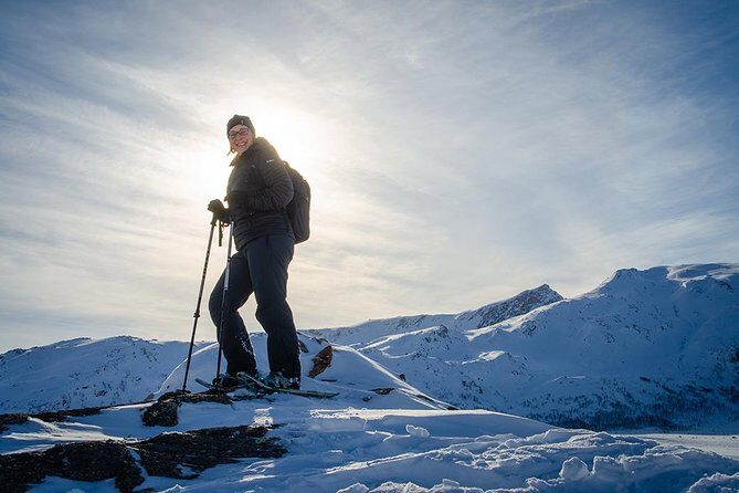 Tromso Snowshoeing - Valley, Fjord Views, Wildlife, Meal & Pickup - Lunch at the summit: what you get and how to plan for it