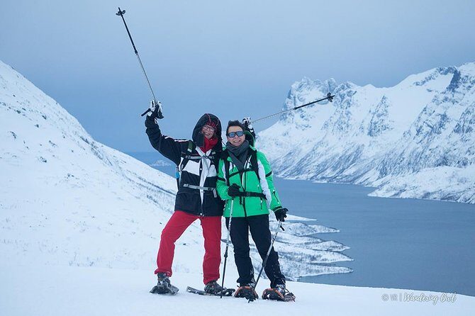Tromso Snowshoeing - Valley, Fjord Views, Wildlife, Meal & Pickup - The photo service: why winter hikers should care