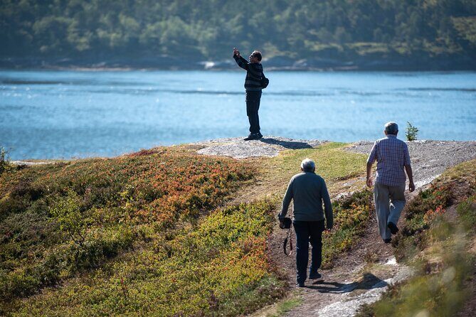Tromsø & Sommarøy - Private coastal tour with a local - Coffee, snacks, photos, and the comfort that makes the day feel easy