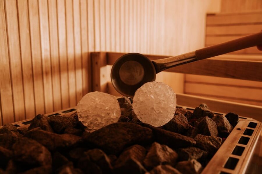 Tromsø: Spa/Pool with Bath, Sauna and Outdoor Heated Pool - Value: How $41 Fits When You Compare to Paying On the Day