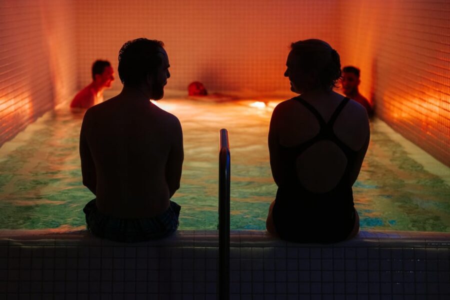 Tromsø: Spa/Pool with Bath, Sauna and Outdoor Heated Pool - Slides, Wave Machine, and a Climbing Wall: Why Families Keep Coming Back