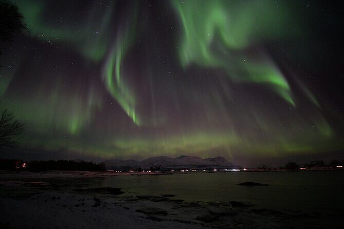 Watching The Aurora Dance - Group size: what small really changes in a Tromsø aurora hunt